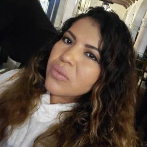 Meet your Posher, Edith